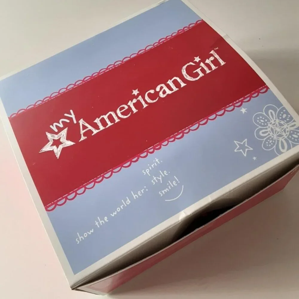 American Girl Coconut Dog Carry Case and Accessories + Bonus Book